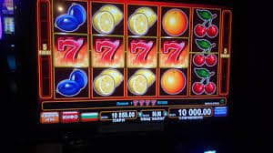 rrr33 koleksi permainan slot online terlengkap dari provider internasional